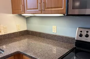 1037 Williamson St, Madison, WI 53703 - Photo 4