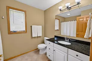 888 Chalfont Dr, Sun Prairie, WI 53590 - Photo 34