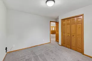 888 Chalfont Dr, Sun Prairie, WI 53590 - Photo 30