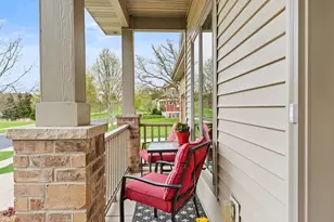 5639 Old Oak Dr, Fitchburg, WI 53711 - Photo 4