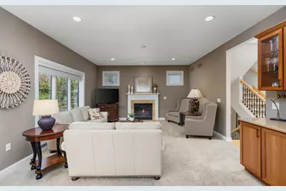5639 Old Oak Drive, Fitchburg, WI 53711 - Photo 12