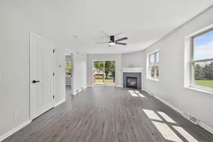 640 Tower Dr, Sun Prairie, WI 53590 - Photo 16