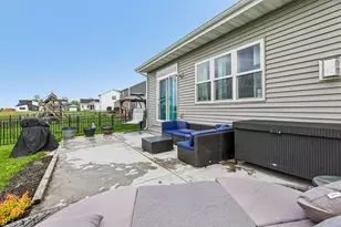 1354 N Pine St, Sun Prairie, WI 53590 - Photo 54