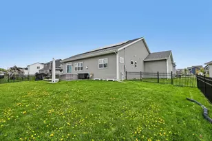 1354 N Pine St, Sun Prairie, WI 53590 - Photo 6