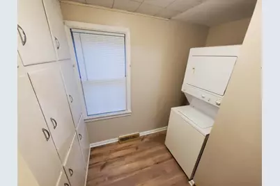 208 W Candise Street, Jefferson, WI 53549 - Photo 6