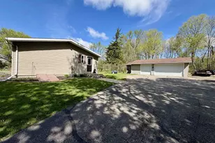 11530 W Brandherm Rd, Beloit, WI 53511 - Photo 4