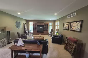 3181 N Crystal Springs Rd, Janesville, WI 53545 - Photo 16