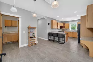 801 Nordic View, Mount Horeb, WI 53572 - Photo 4