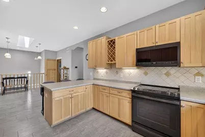 801 Nordic View, Mount Horeb, WI 53572 - Photo 8
