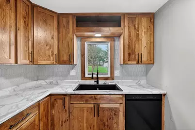 2903 S Caroline Street, Orfordville, WI 53576 - Photo 32
