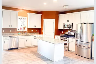 934 E Superior Drive, Edgerton, WI 53534 - Photo 10