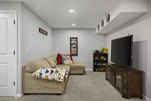 5934 Saturn Dr, Madison, WI 53718 - Photo 30