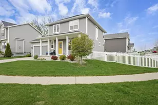 5934 Saturn Dr, Madison, WI 53718 - Photo 2