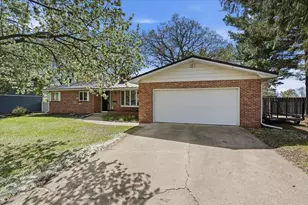 418 Oakridge Dr, Portage, WI 53901 - Photo 42