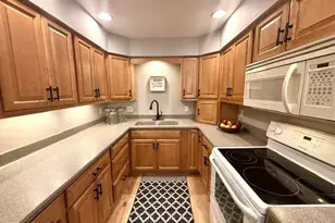 120 Glenview Ct, Janesville, WI 53548 - Photo 20