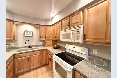 120 Glenview Court, Janesville, WI 53548 - Photo 16