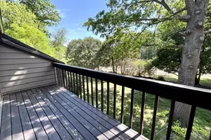 120 Glenview Ct, Janesville, WI 53548 - Photo 10