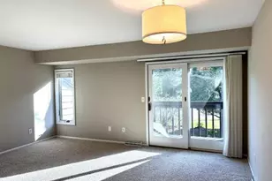 120 Glenview Ct, Janesville, WI 53548 - Photo 6