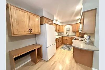 120 Glenview Court, Janesville, WI 53548 - Photo 18