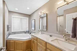 1242 McMahon Dr, Sun Prairie, WI 53590 - Photo 38