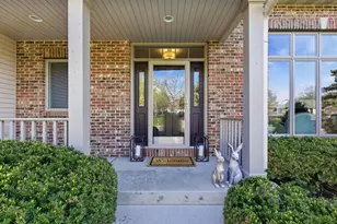 1242 McMahon Dr, Sun Prairie, WI 53590 - Photo 8