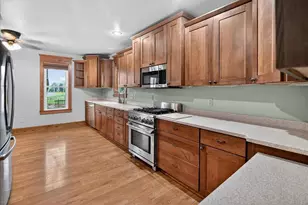 6059 Portage Rd, DeForest, WI 53532 - Photo 6