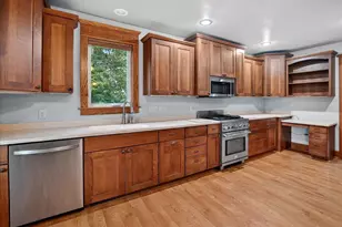 6059 Portage Rd, DeForest, WI 53532 - Photo 4