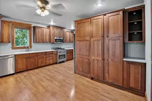 6059 Portage Rd, DeForest, WI 53532 - Photo 10