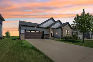 941 Rumley Run, DeForest, WI 53532 - Photo 2