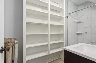 2027 E Washington Ave, Madison, WI 53704 - Photo 20