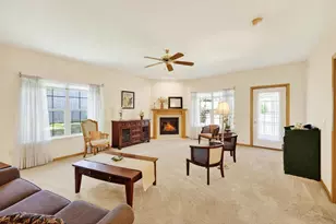 672 Clardell Dr, Sun Prairie, WI 53590 - Photo 18
