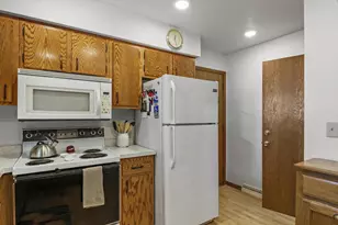 421 Patrick Ave, Waunakee, WI 53597 - Photo 10