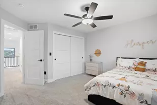 5326 Mary Ln, Fitchburg, WI 53711 - Photo 32