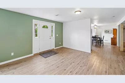 517 Highland Drive, Baraboo, WI 53913 - Photo 6