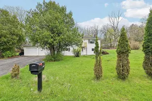 517 Highland Dr, Baraboo, WI 53913 - Photo 4