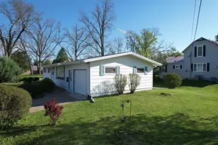725 Lancaster St, Platteville,  53818 - Photo 4