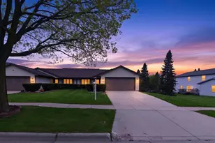 761B St John St, Cottage Grove, WI 53527 - Photo 2