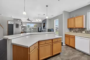 326 E Hill Pkwy, Madison, WI 53718 - Photo 14