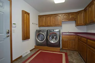 1801 Maplecrest Drive, Verona, WI 53593 - Photo 38