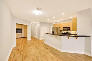 360 W Washington Ave, Madison, WI 53703 - Photo 10