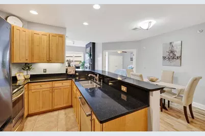 360 W Washington Avenue #415, Madison, WI 53703 - Photo 16