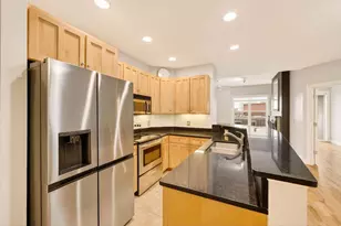 360 W Washington Ave, Madison, WI 53703 - Photo 8
