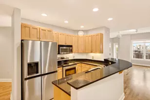 360 W Washington Ave, Madison, WI 53703 - Photo 6