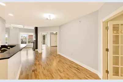 360 W Washington Avenue #415, Madison, WI 53703 - Photo 18
