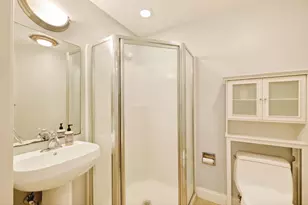 360 W Washington Ave, Madison, WI 53703 - Photo 32