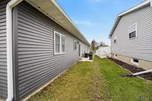 1423 - 1425 21st St, Monroe, WI 53566 - Photo 6
