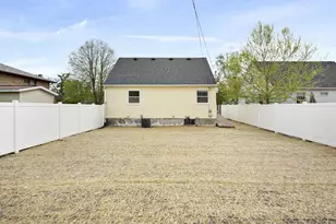 2830 Hoard St, Madison, WI 53704 - Photo 36