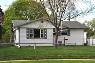 713 Nancy Ln, Madison, WI 53704 - Photo 4