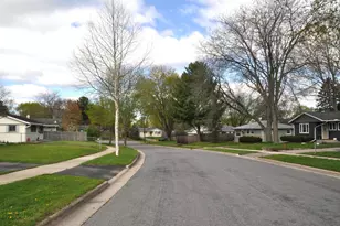 713 Nancy Ln, Madison, WI 53704 - Photo 8