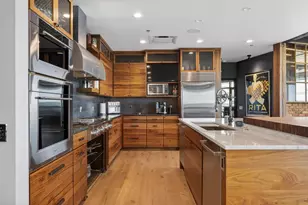 350 S Hamilton St, Madison, WI 53703 - Photo 4